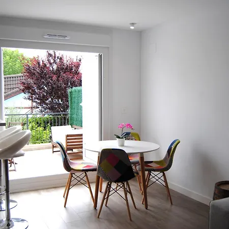 By Kabia Gestion * Sopelana